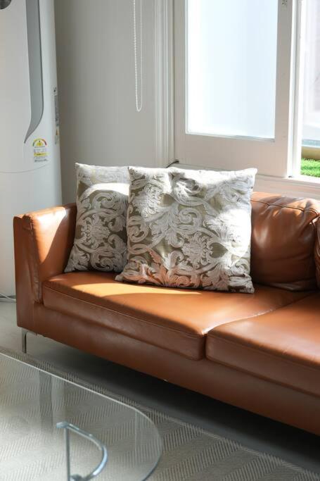 New, Private, 3 Rooms, Hongdae, 6 Persons Apartment
