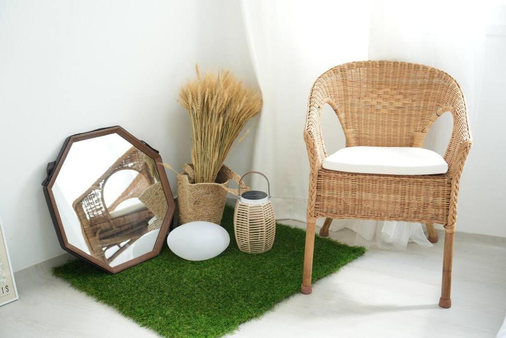 New, Private, 3 Rooms, Hongdae, 6 Persons